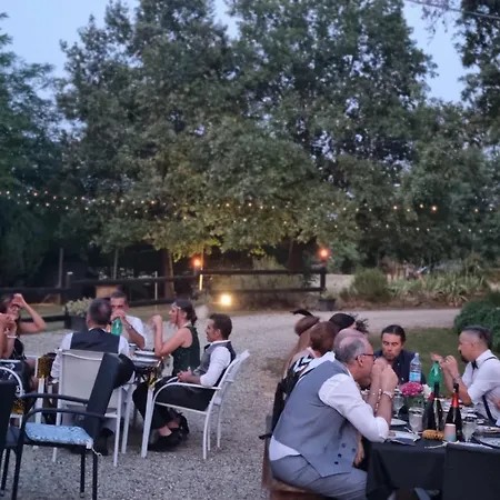 Cascina Rocchino Bed & Breakfast