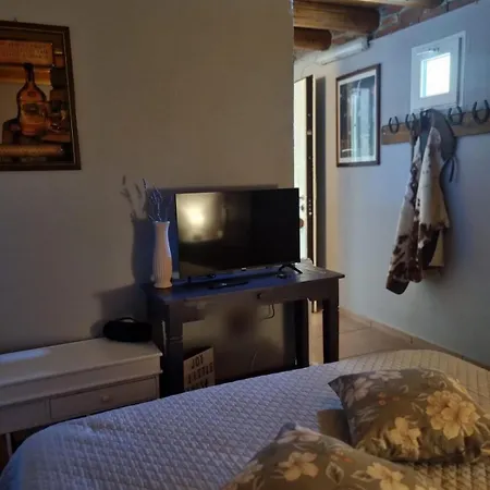 Cascina Rocchino Bed & Breakfast 3*